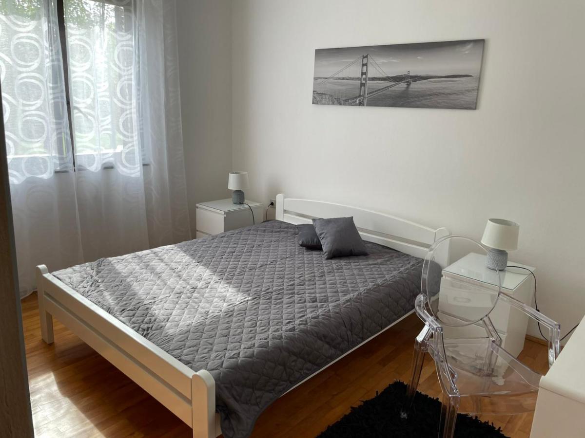 Apartment Greta Лабин Экстерьер фото