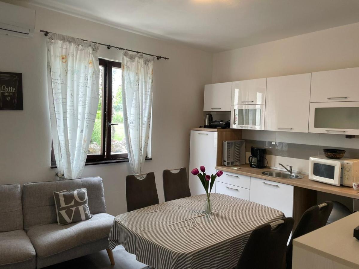 Apartment Greta Лабин Экстерьер фото